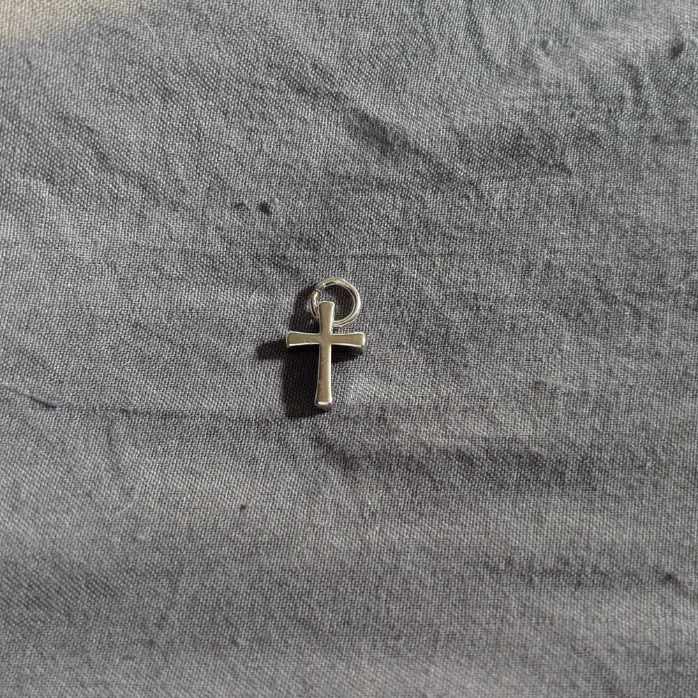 James Avery Petite Latin Cross - Retired